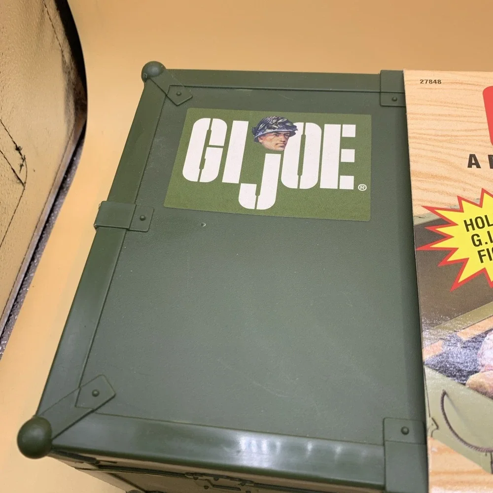 G.I. Joe A Real American Hero Authentic Footlocker Hasbro 1996 No. 27848 NEW